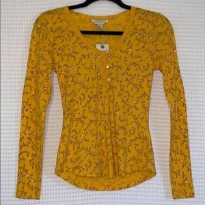 NWT* Lucky Brand Gold Floral Thermal Shirt